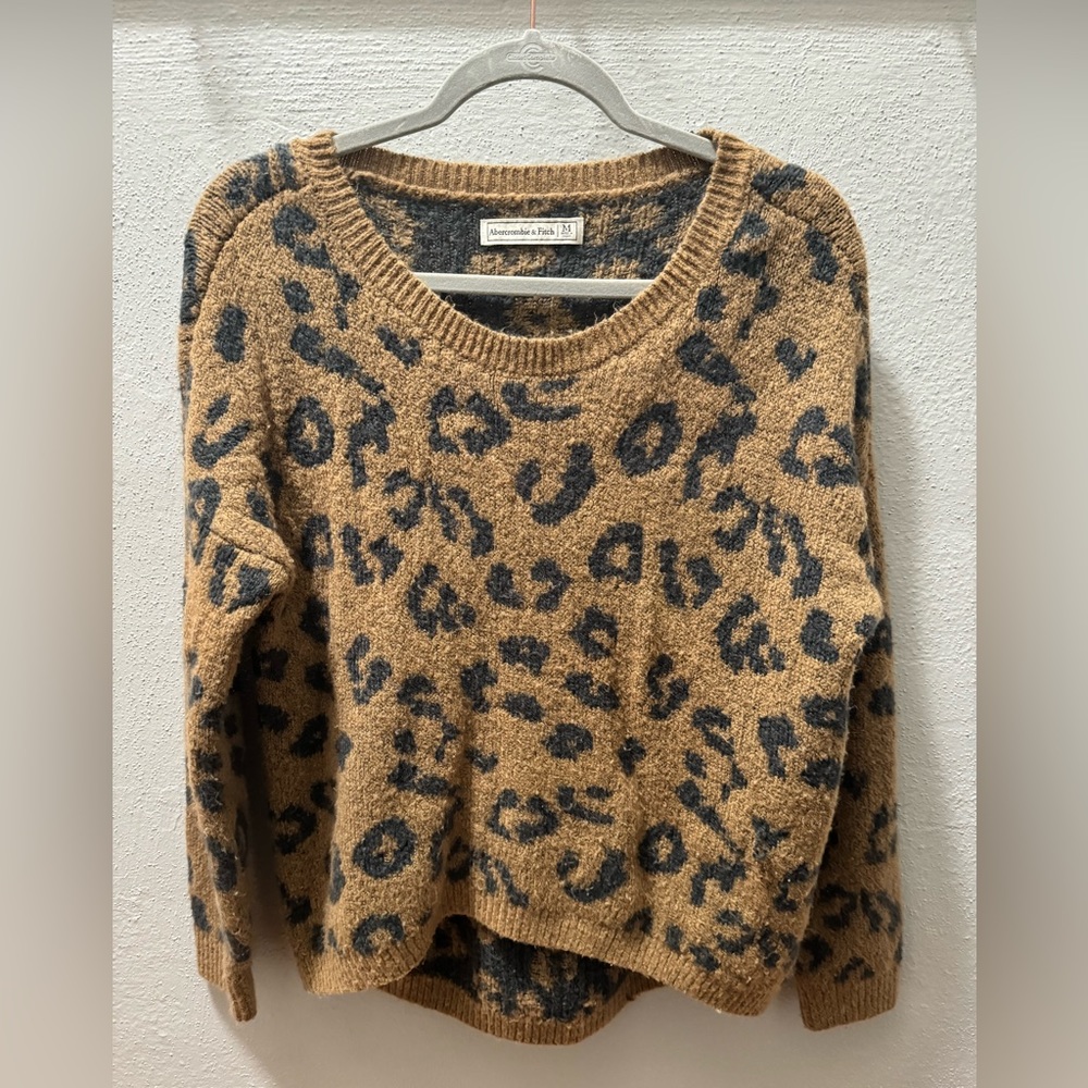 Leopard Abercrombie and Fitch sweater